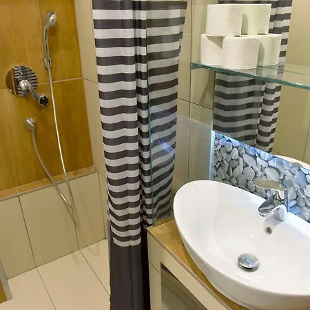 Walk Vaci 42 Aparthotel Budapest